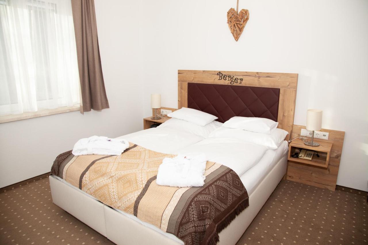 Familienhotel Berger Sankt Jakob im Walde Exterior foto