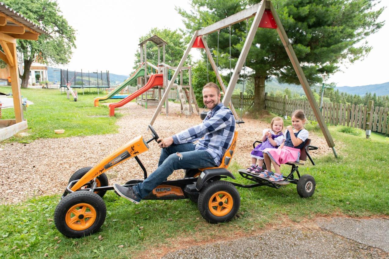Familienhotel Berger Sankt Jakob im Walde Exterior foto